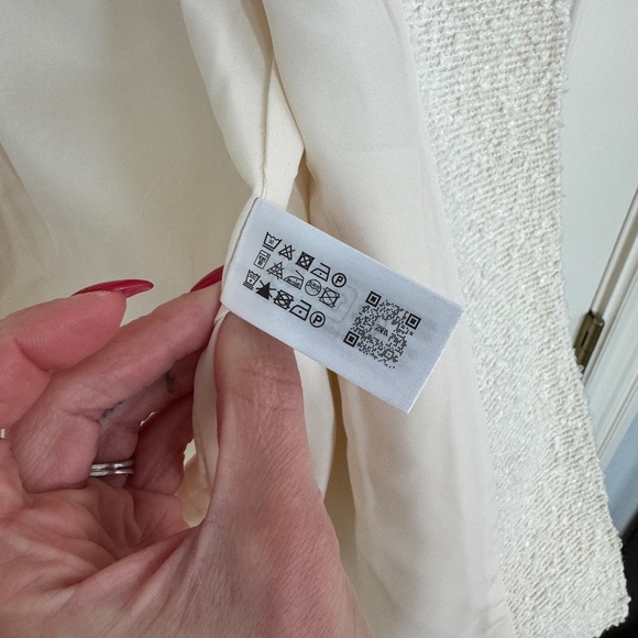 Zara Elegant Jacket - Picture 14 of 14